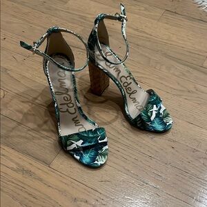 Sam Edelman Green Leaf Print Women's Sandals